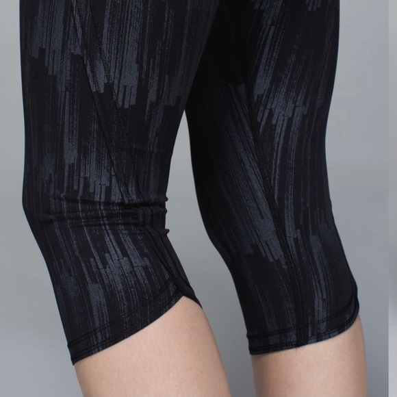 Lululemon Top Speed Crop leggings - Picture 4 of 11